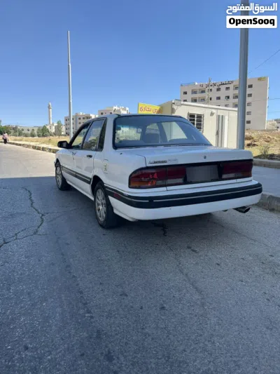 ميتسوبيشي جالنت Standard 3