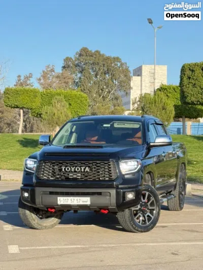 Toyota Tundra SR5 4