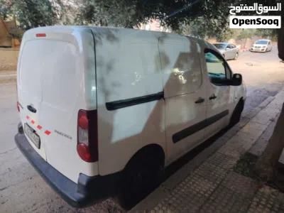 Peugeot Partner Van Long Body 4