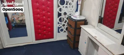 غرفة نوم كامله للبيع في ابونصير لون احمر وابيض 2