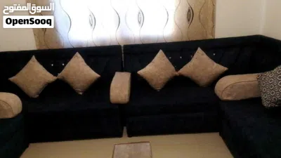 كورنر مع سجادة وطاولة 2