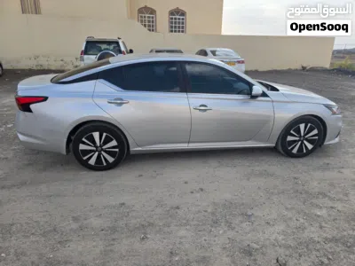 نيسان التيما SV 4