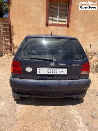 فولكسفاغن بولو Standard 3