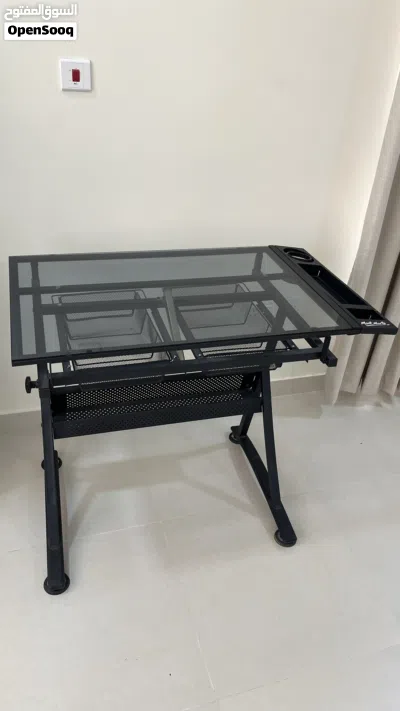 طاولة هندسية من mont mart 2
