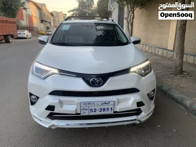 Toyota RAV 4 Limited 4