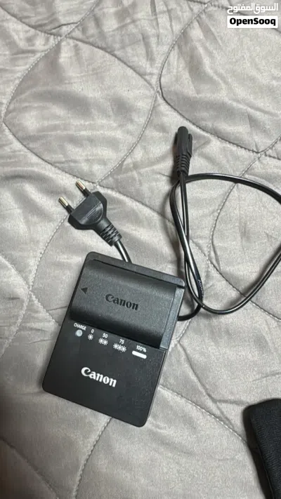 Canon EOS 80D DSLR Camera for Sale – Like New 3
