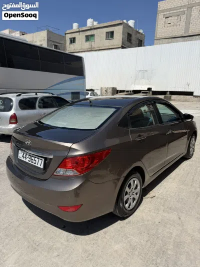 هيونداي اكسنت Standard 4