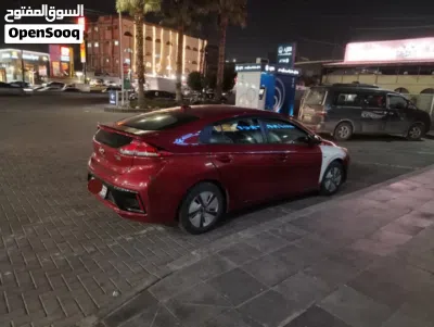 هيونداي ايونيك Standard 4