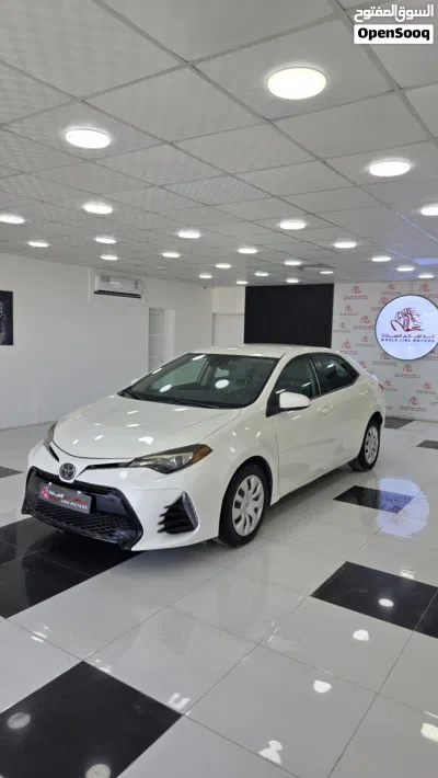 Toyota Corolla LE 3
