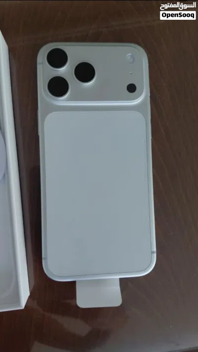iPhone 17 Pro Max 256GB White Brand New Sealed 2