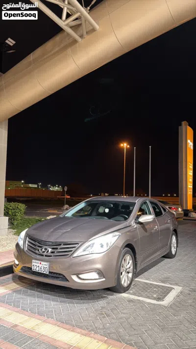 Hyundai Azera GL 2
