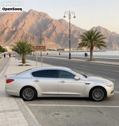 Kia Quoris Luxury 3