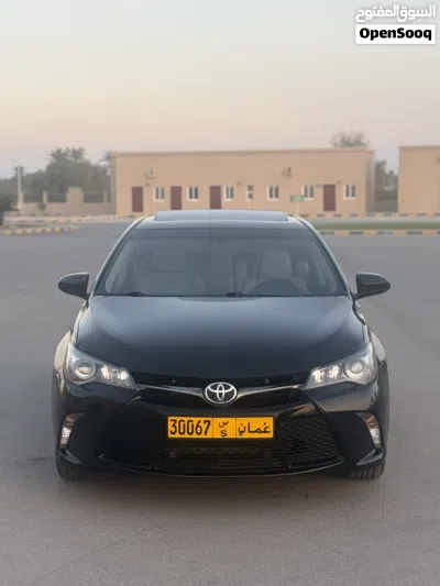 Toyota Camry SE 4