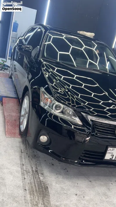 Lexus CT CT 200 Luxury 2
