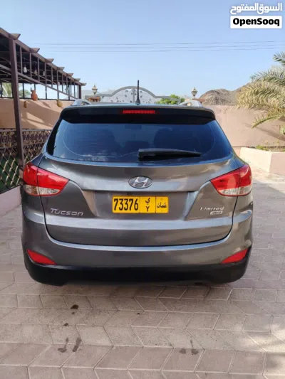 Hyundai Tucson Limited 4