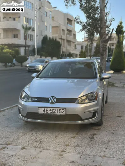 Volkswagen Golf E-Golf 4