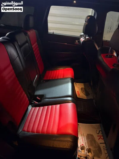 Jeep Grand Cherokee Standard 3