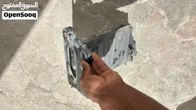 متوفر قطع غيار لكزس is 2