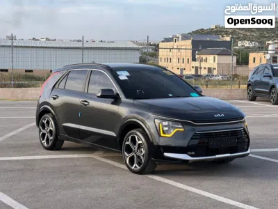 Kia Niro EX 2