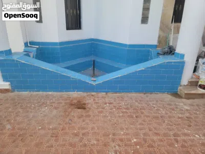 موقع مميز للإيجار في كافوري 9 يفتح في زلط مجمع النور حديقه داخليه و خارجيه وباركن 40 متر الأرضي صا 2