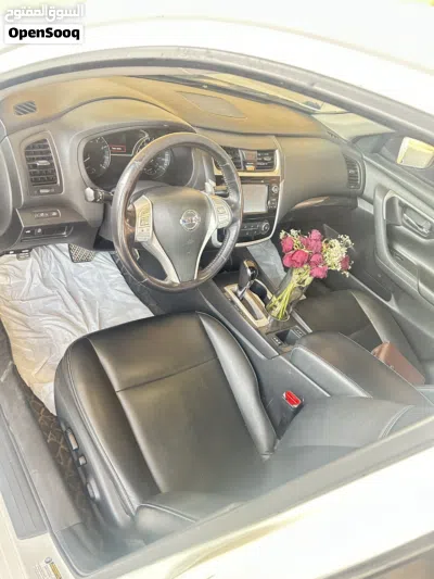Nissan Altima SR 3