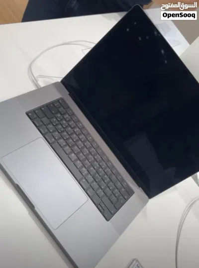 MacBook Pro 16-inch M1 pro 2