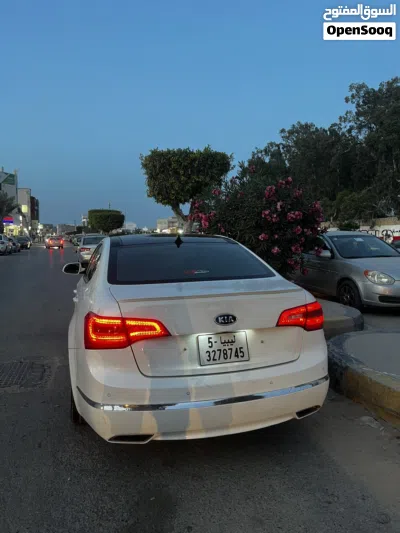 Kia Cadenza Limited 2
