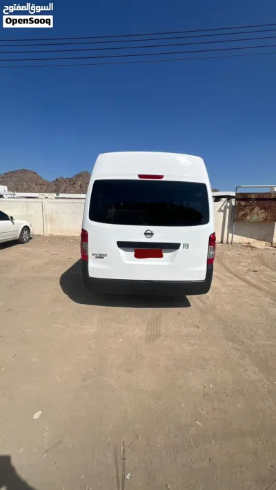 Nissan Urvan 4
