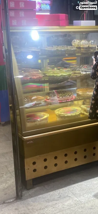 ثلاجة عرض للكافيهات ومحلات الحلويات والمطاعم 3
