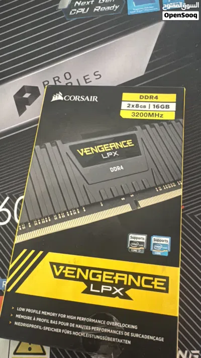 كمبيوتر بحاله الوكاله مستعمل 5 شهور بس مع شاشه msi mag244 24 inch 200 hz 4