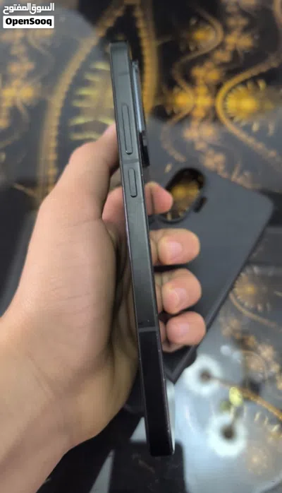 للبيعPOCOF7 4