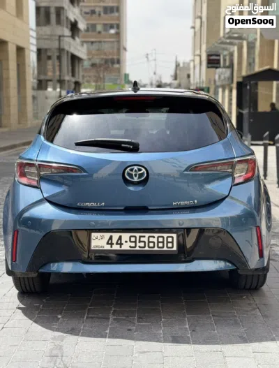 Toyota Corolla Hatchback 4