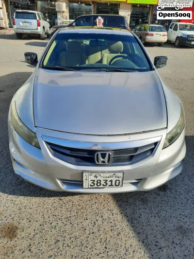 Honda Accord Standard 4