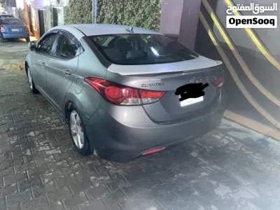 Hyundai Elantra GL 3