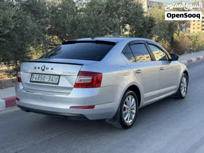 Skoda Octavia Standard 3