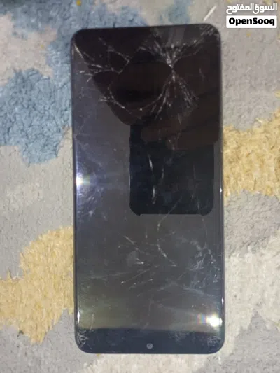 Samsung Galaxy A12للبيع جلكسي منظورر فقط اللي اعلم عنه يبي له تبديل شاشه فقط 3