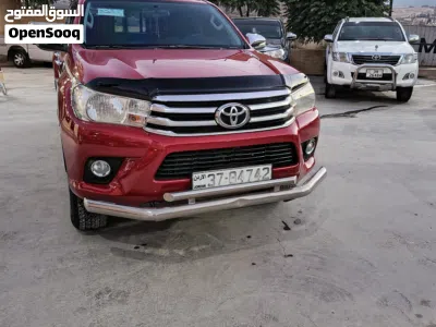 Toyota Hilux SR5 2