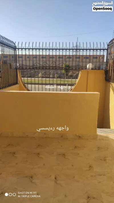 شقه للبيع حي تاسع عبور 200م أرضى منالمالك 2