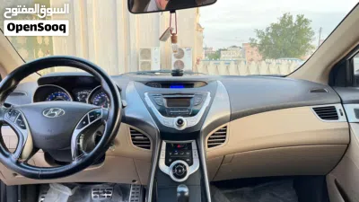 Hyundai Elantra GLS 2