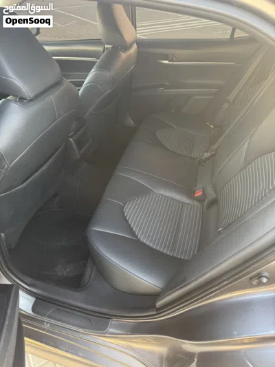 Toyota Camry SE 2