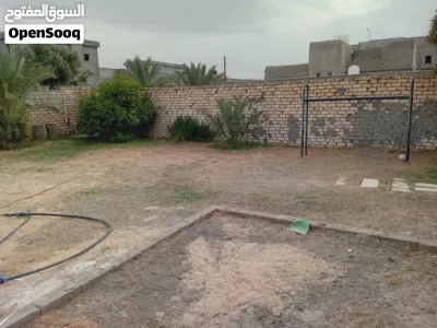 منزل للبيع بعين زارة قريب من جزيرة الساعة 2