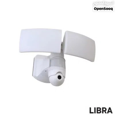 كاميرات مراقبة مع كشاف 2