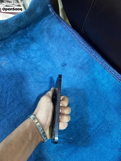 ايفون 12 عادي للبيع 3
