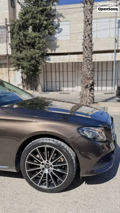 Mercedes Benz E-Class E 200 4