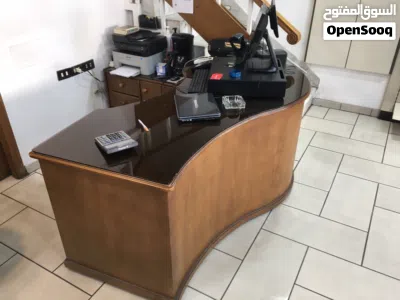 مكتب خشب مع وحده ادراج جانبيه 2