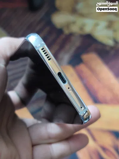Samsung Galaxy S22 5G Snapdragon 8 Gen 1 RAM): سعة 8 جيجابايت الهاتف محمي بزجاج Gorilla Glass Vict 2