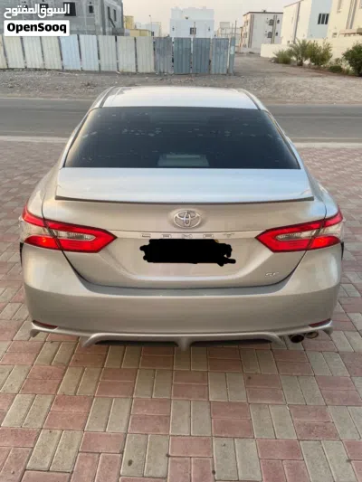 Toyota Camry SE 2