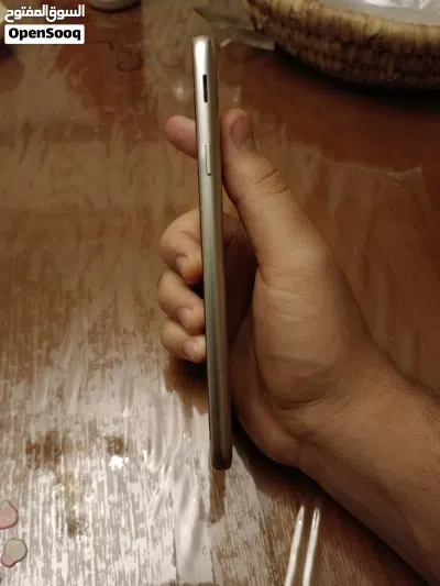 مستعمل Samsung Galaxy j7 pro 3
