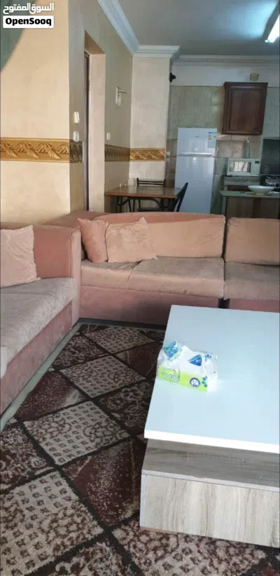 كنب امريكي خشب ممتاز غير تجاري مستعمل للبيع يحتاج صيانه خفيفه 4