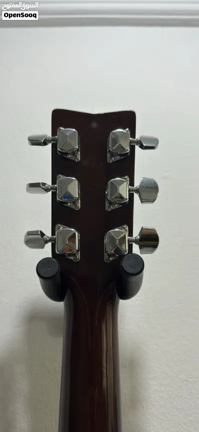 YAMAHA gutair F-310 One month used only Condition 8/10 2